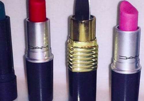 Are lipstick knives legal?